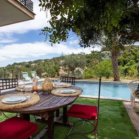 Villa Le Caroubier *
