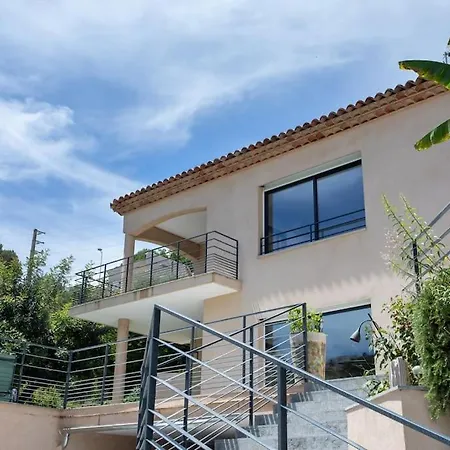Villa Le Caroubier